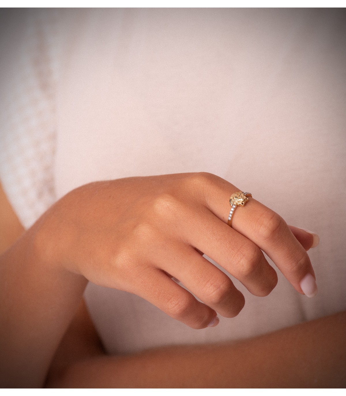 Bague avec tête de Méduse 2 ors 750, bagues femme avec gorgone