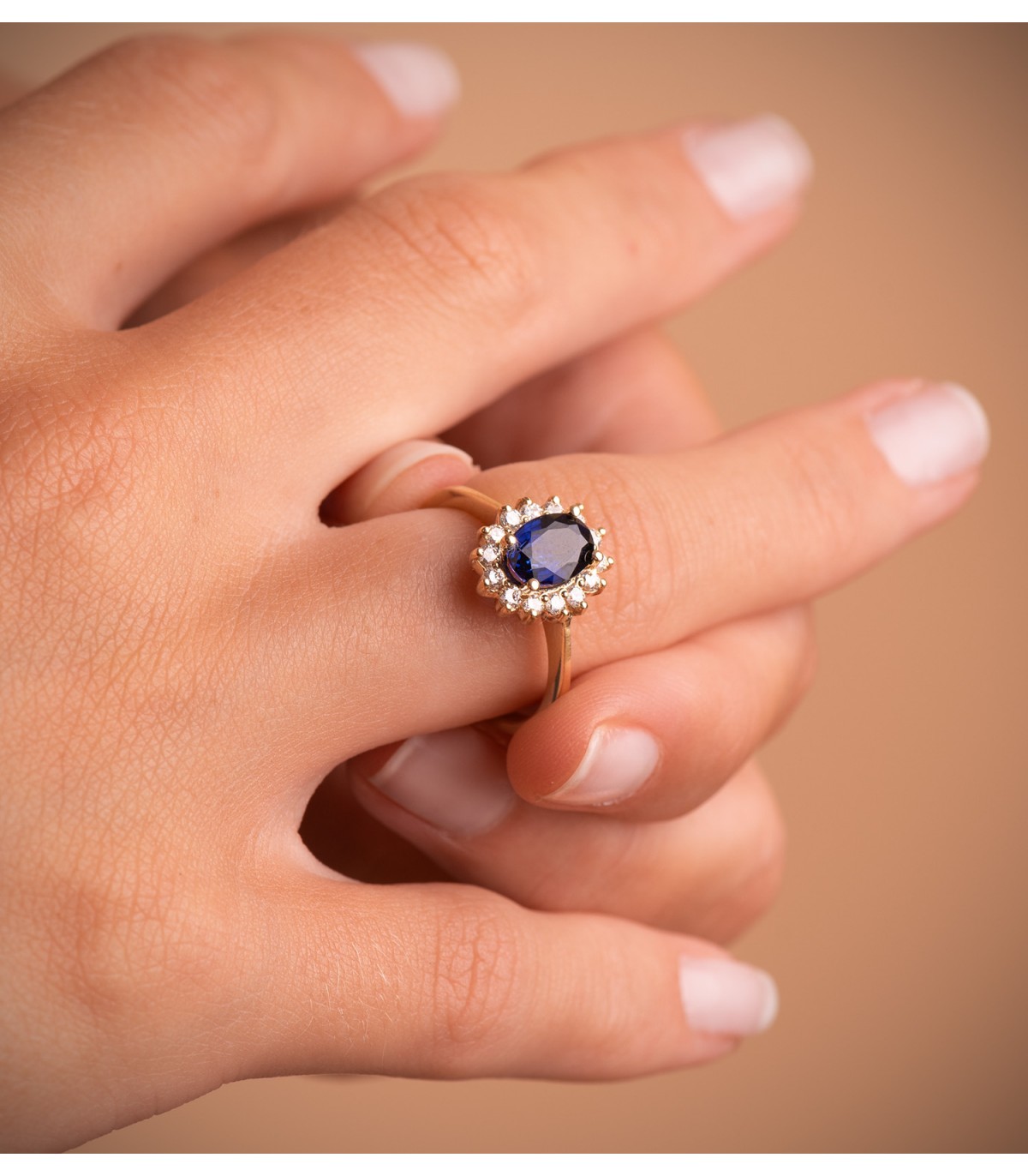 Anillo con zafiro y diamantes, anillos oro mujer - Modelo Sybil
