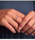 Anello ametista, Modello Meraki in oro giallo e forma di fiocco -  Pietra semipreziosa ametista a goccia