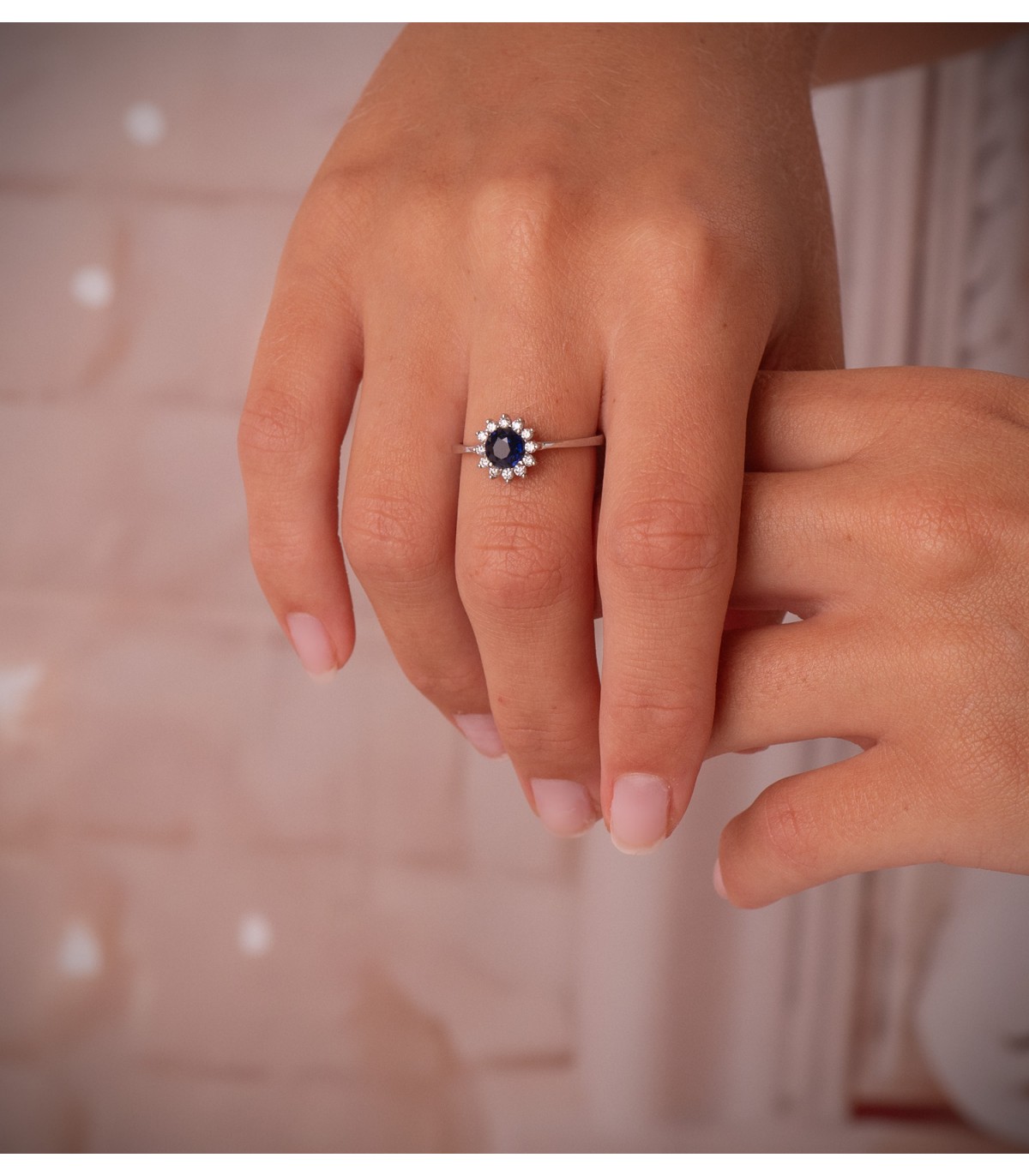 Bague Idril Or blanc 18K Diamants et Saphir