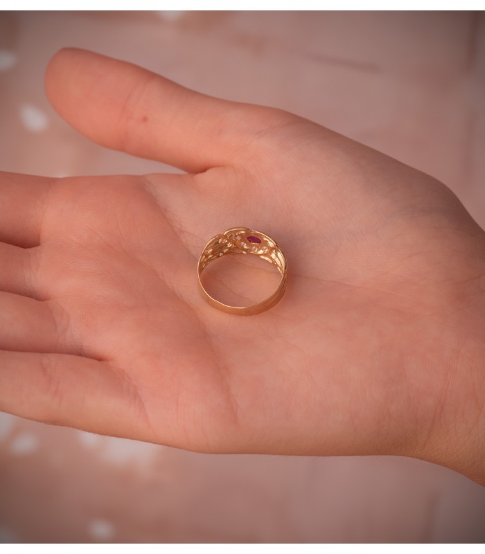 anillo de oro amarillo panter con rubi