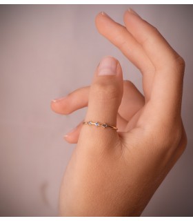 Anillo con piedras Pamela Oro 18K