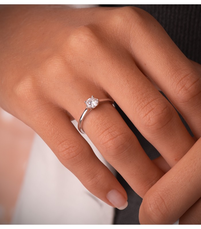 Nordlys - Anillo solitario de compromiso con Diamante 0.500 quilates y oro blanco 18 kilates