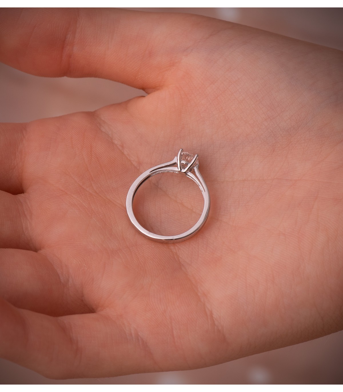 Nordlys - Anello con diamante 0.500ct solitario in oro bianco 18 carati.