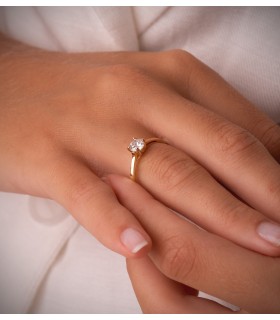 Anello con diamante da donna, 0.500ct solitario in oro giallo 18 carati.