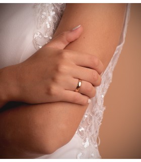 Alianza modelo Classic mujer. Alianza media caña matrimonio. Oro 18 kilates.