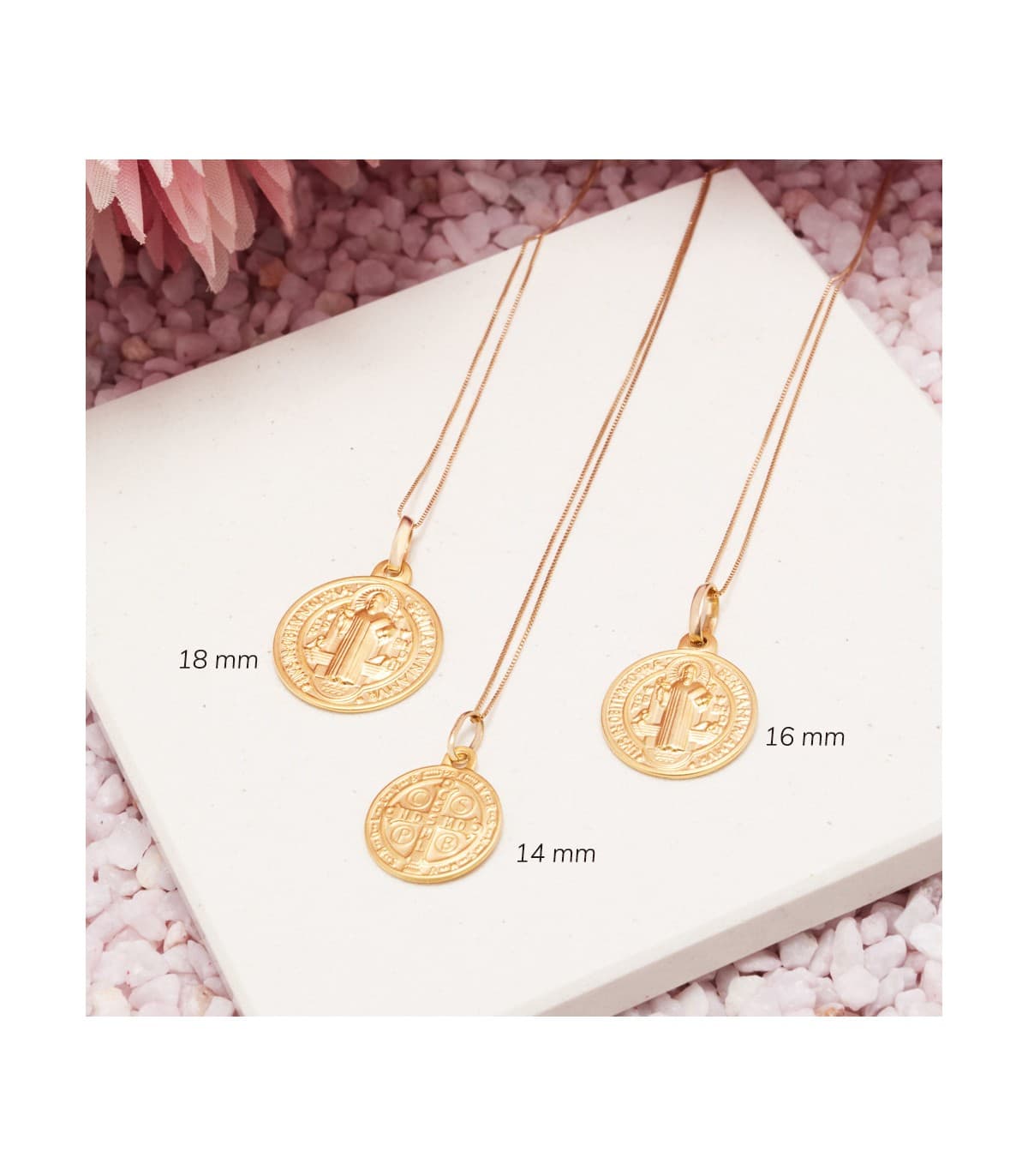 Médaille Saint Benoit 18mm Scapulaire religieux