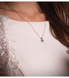 Colgante Idril Oro blanco 18K Diamantes y Esmeralda, Collares diamantes mujer.