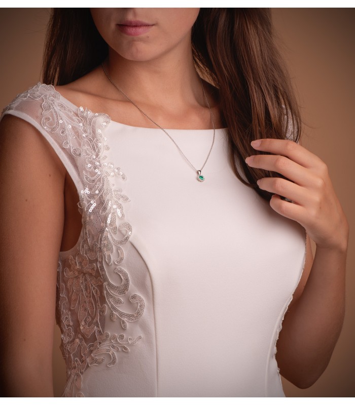 Colgante Idril Oro blanco 18K Diamantes y Esmeralda, Collares diamantes mujer.