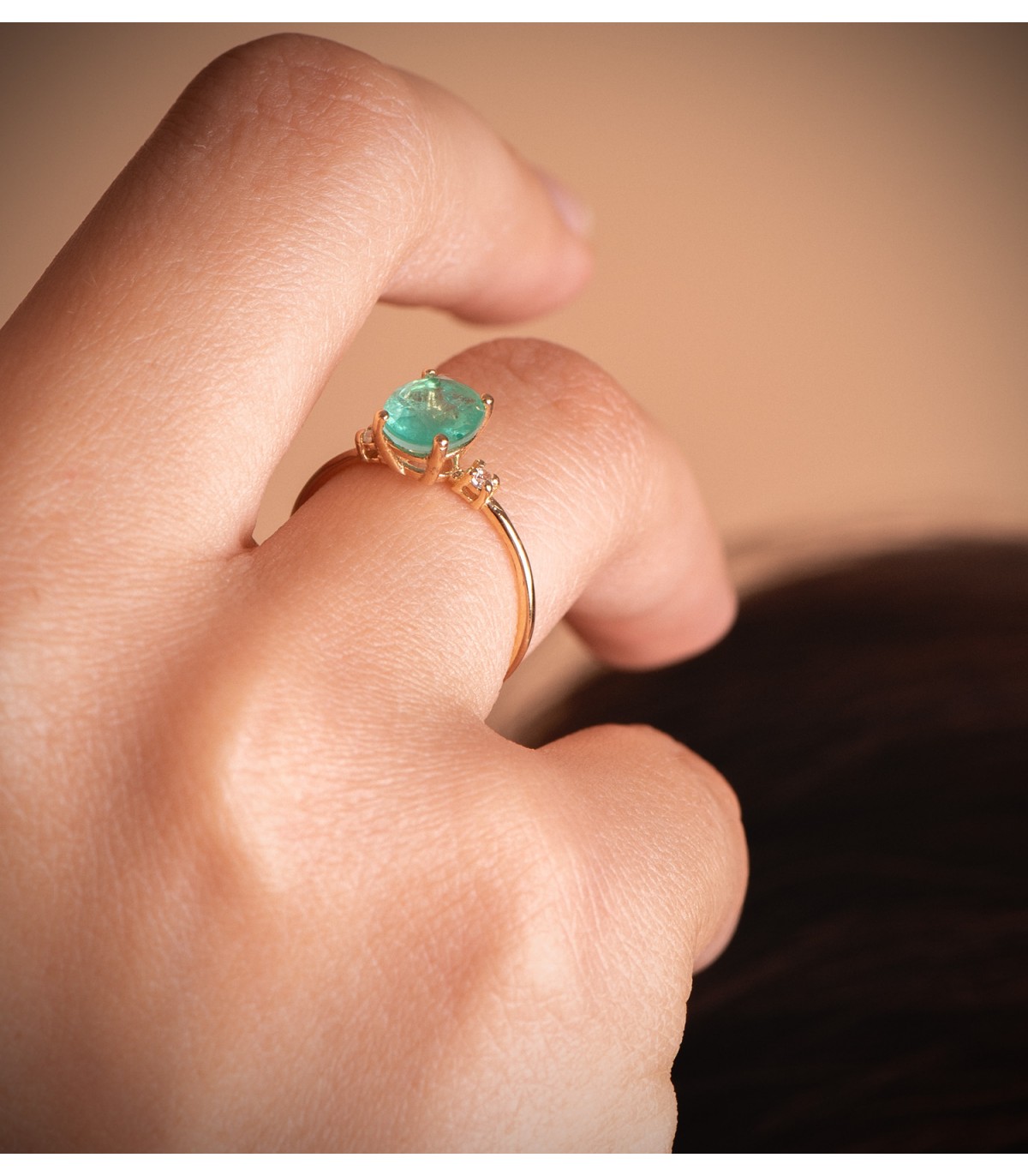 Ring Gelbgold mit grünem Stein | Damen-Ring Edelstein oval & Zirkonia