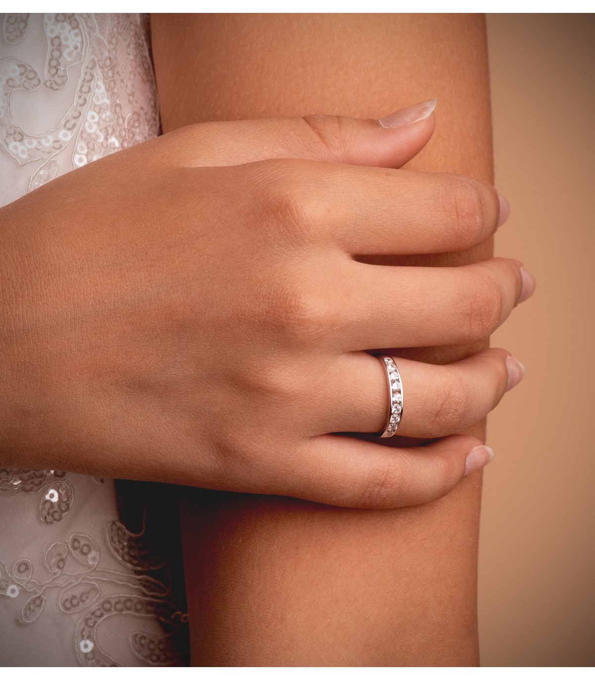 Alliance pour mariage 18 carats or blanc. Bijouterie en ligne.