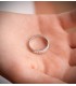 Anillos de boda en oro blanco. Alianzas de compromiso. Joyería online, Alda Joyeros.