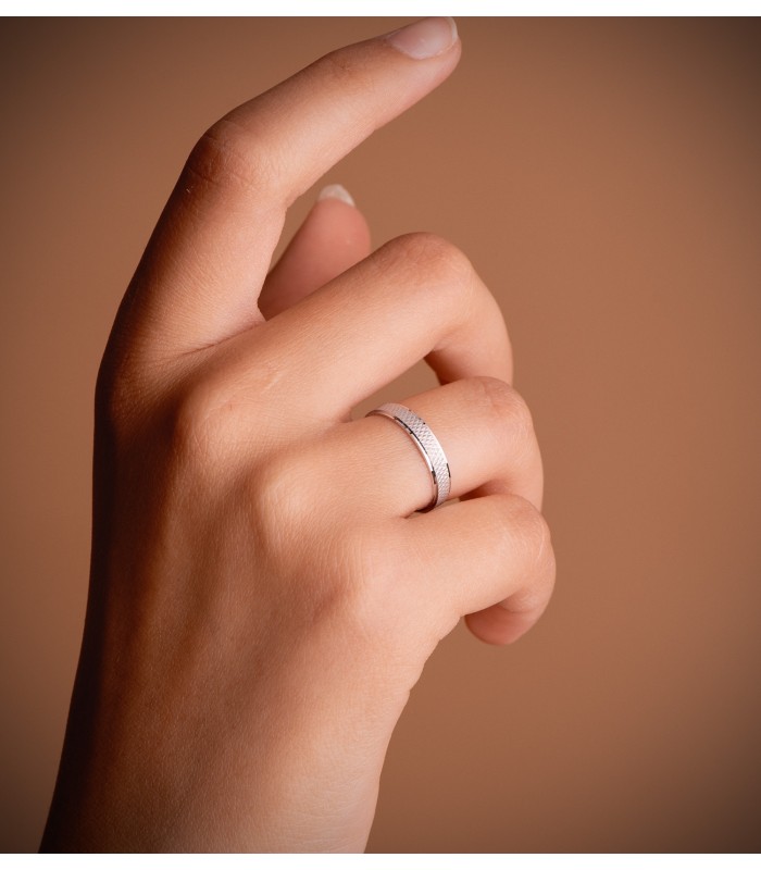 Alliance pour femme. Bague Perugia 18 carats or blanc. Alda Joyeros.