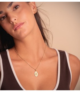 Collana con catena figaro di 2 mm e 45 cm, maglia 3+1 grumetta alternata. Catenina da donna.