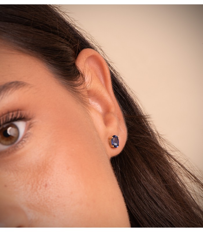 Gold Ohrringe mit Saphir - Nora Oval Ohrstecker Edelstein Blau aus 18K.