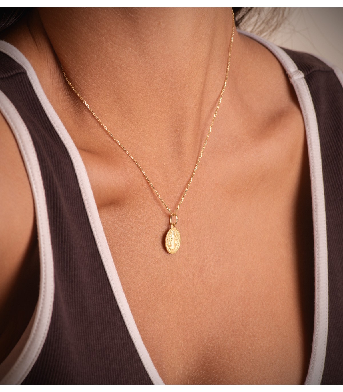 Medaglia di San Benedetto oro giallo 18kt 14mm