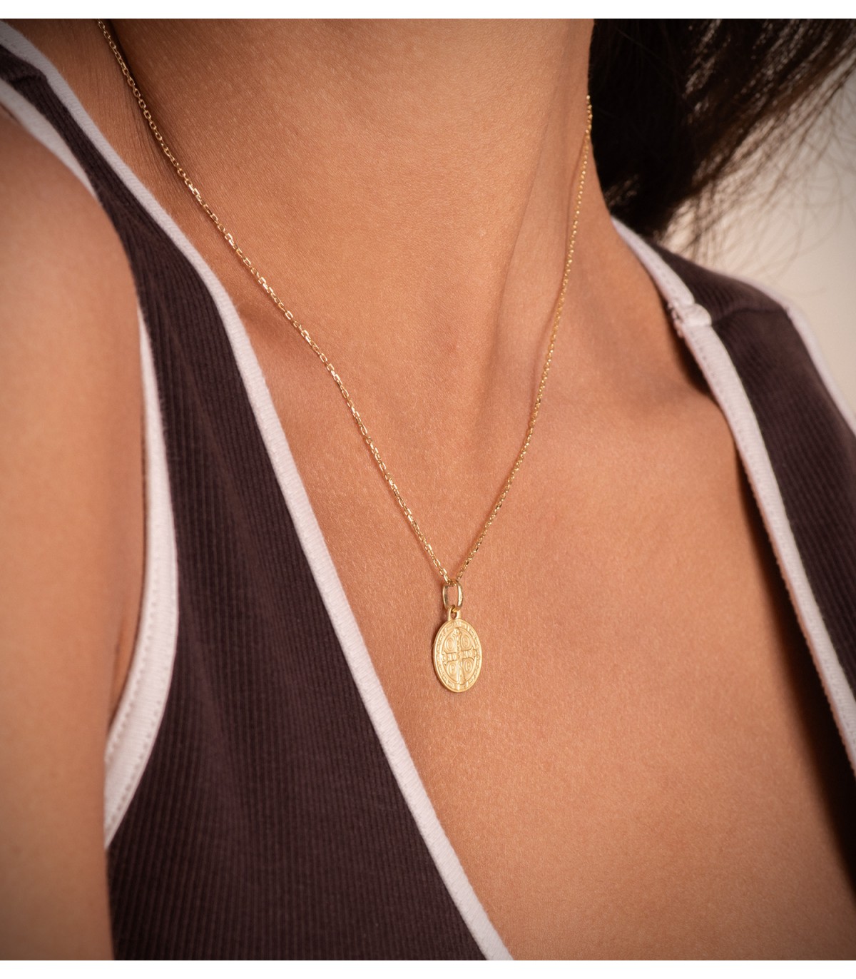 Medaglia di San Benedetto oro giallo 18kt 14mm