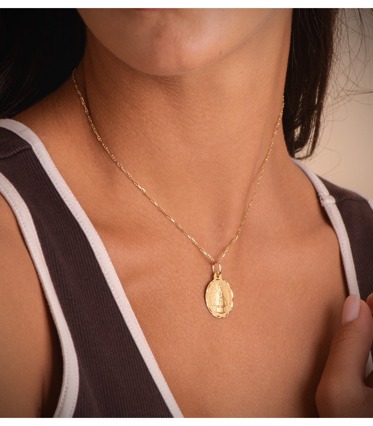 Cadena Ancla forzada Oro 18K 1.5mm 40cm. Gargantillas de cadena para mujer tipo choker. Cadenas para bautizo bebé.