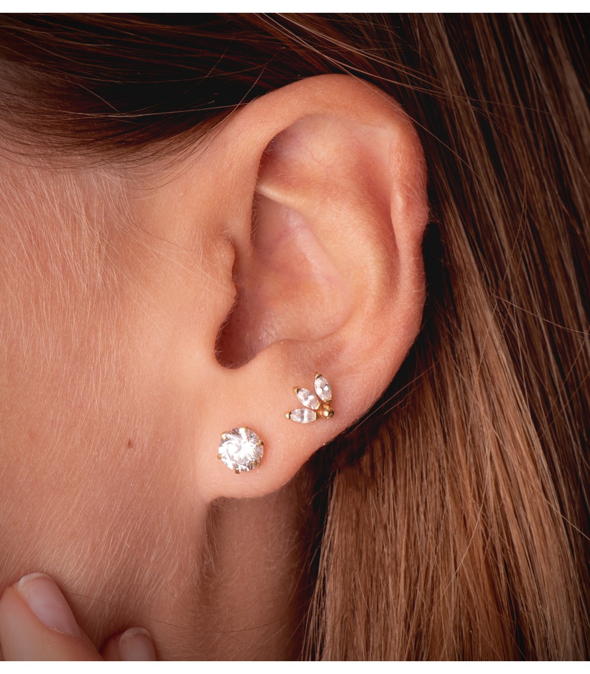 Pendiente piercing Oro Amarillo 18K Marquis mini piercing en oreja tragus helix conch daith