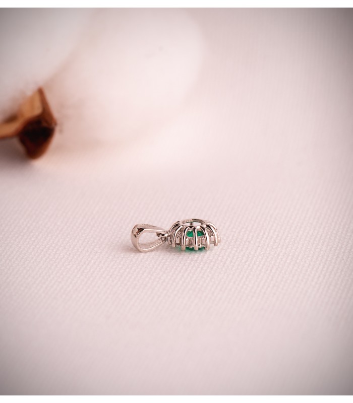 Colgante Idril Oro blanco 18K Diamantes y Esmeralda, Collares diamantes mujer.