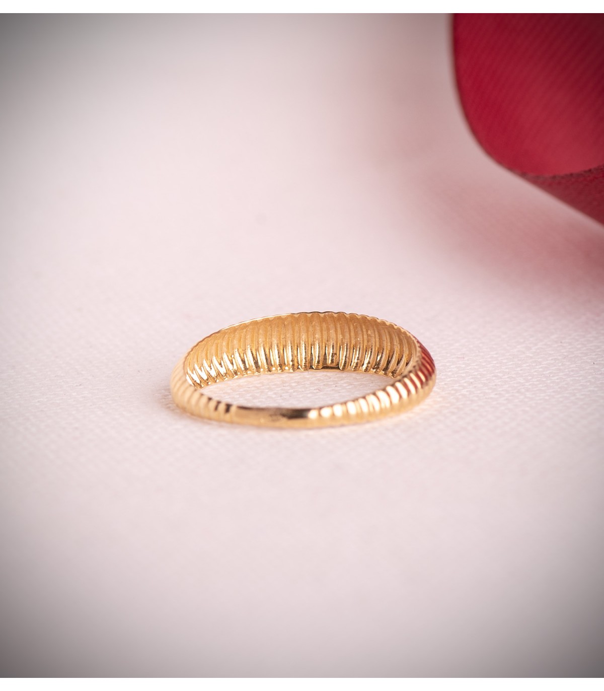 Anello godronato Dune in oro giallo 750‰ - Anelli da donna, anello a fascia torchon.
