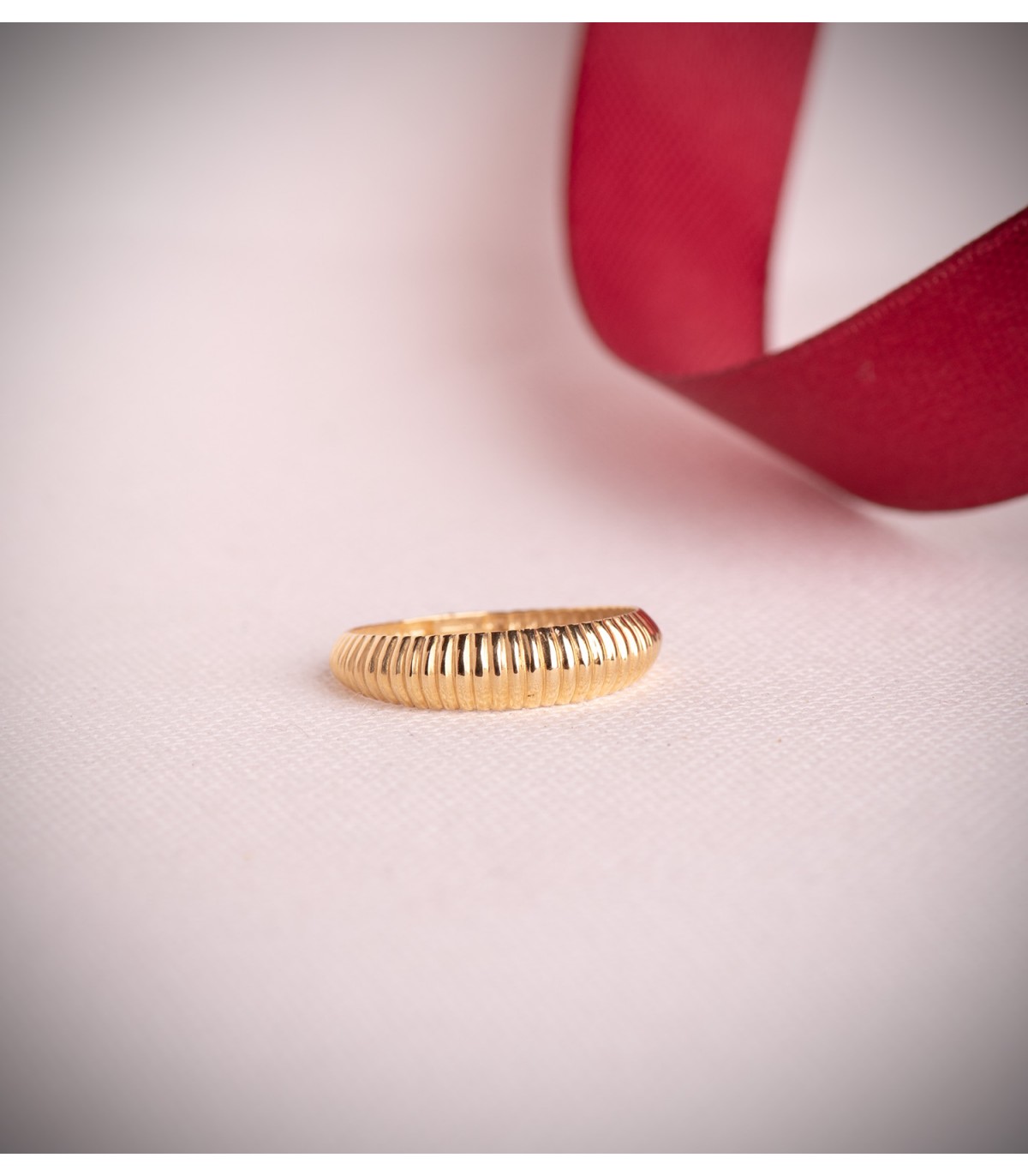 Anello godronato Dune in oro giallo 750‰ - Anelli da donna, anello a fascia torchon.