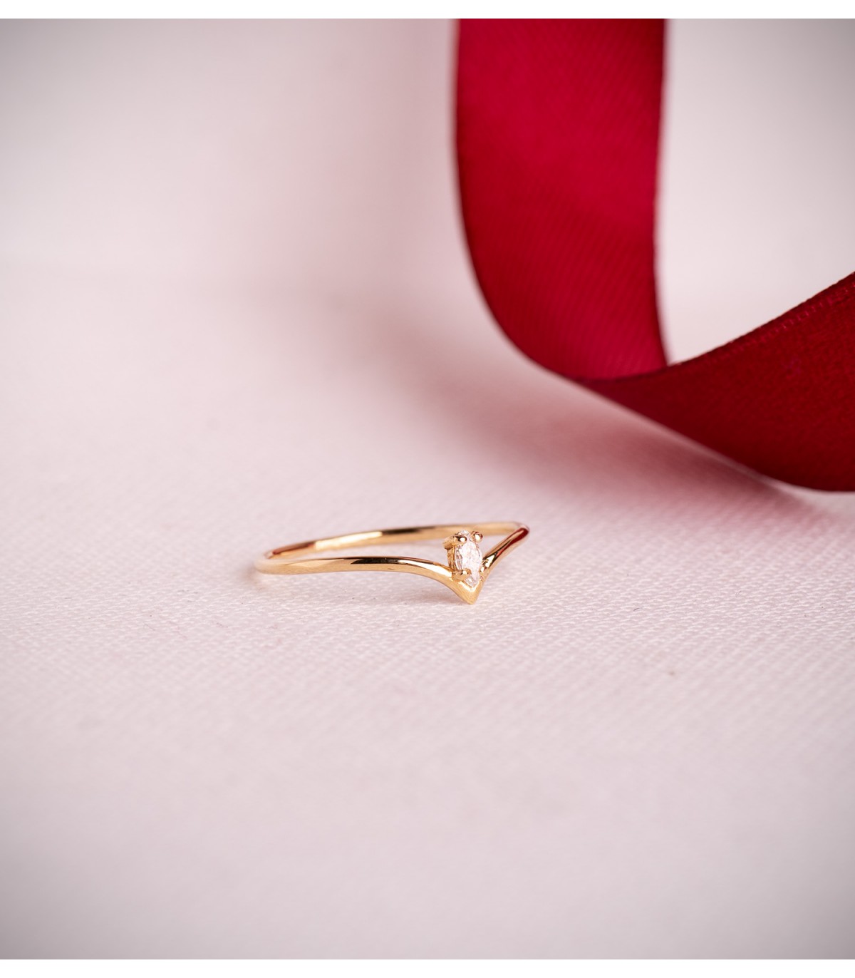 Bague avec diamant Picco Or jaune 18 carats taille Marquise, bague pour femme style raffiné au fil.