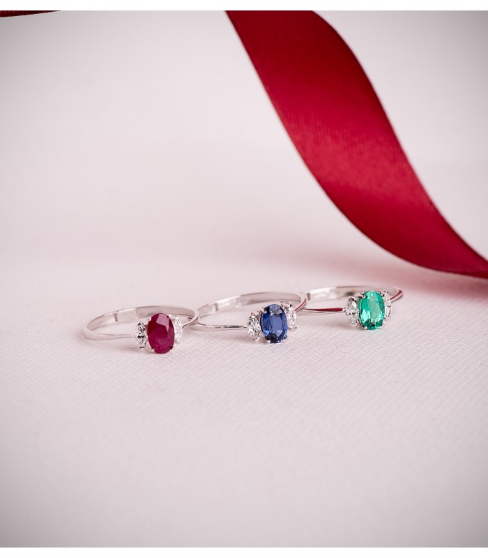 Bague rubis et diamants en or blanc 750, cadeau idéal pour femme : Noël, fiançailles.