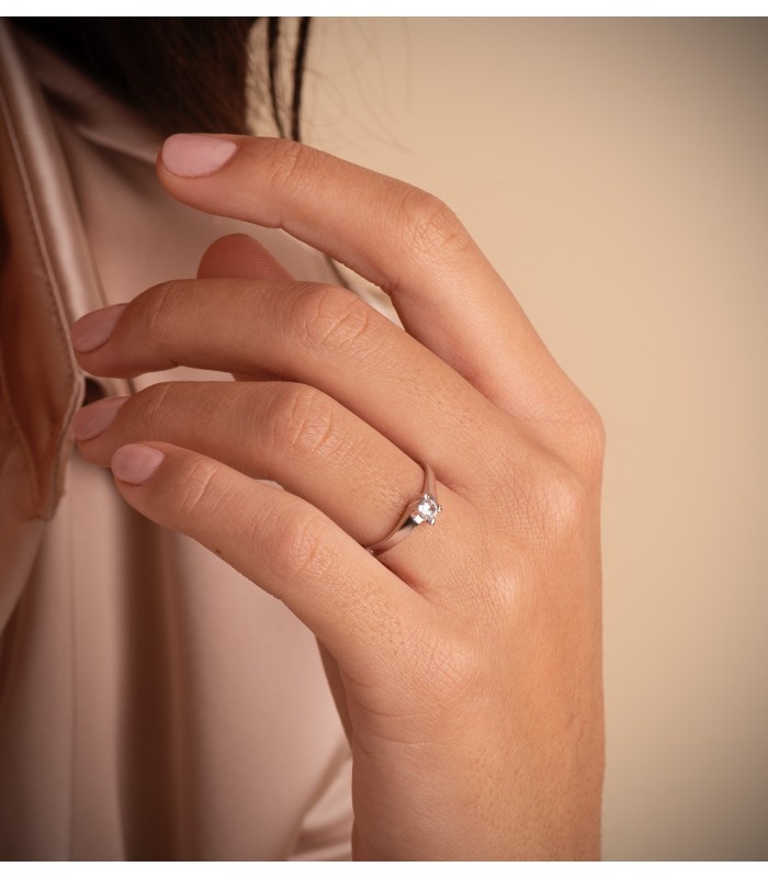 Anello Solitario Salonia Oro bianco 18 Kt, ideale da donna