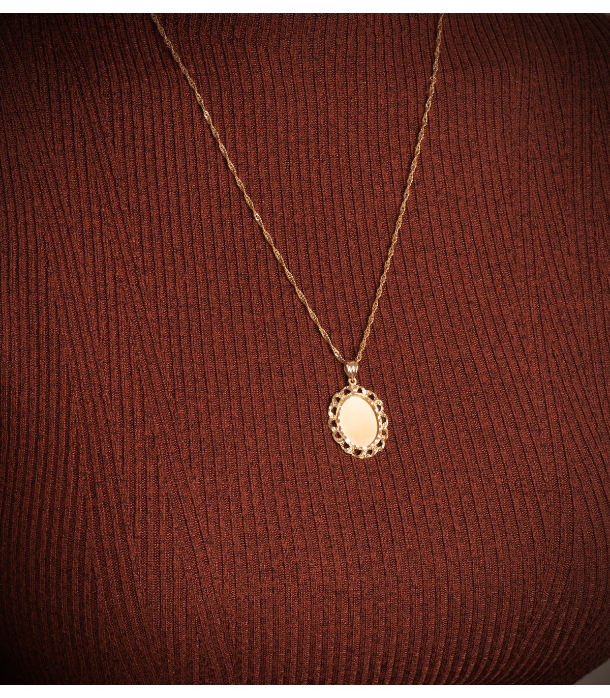 Pendentif Photo Entouré Or Jaune 18K 33mm. Médaillon photo en or 750.