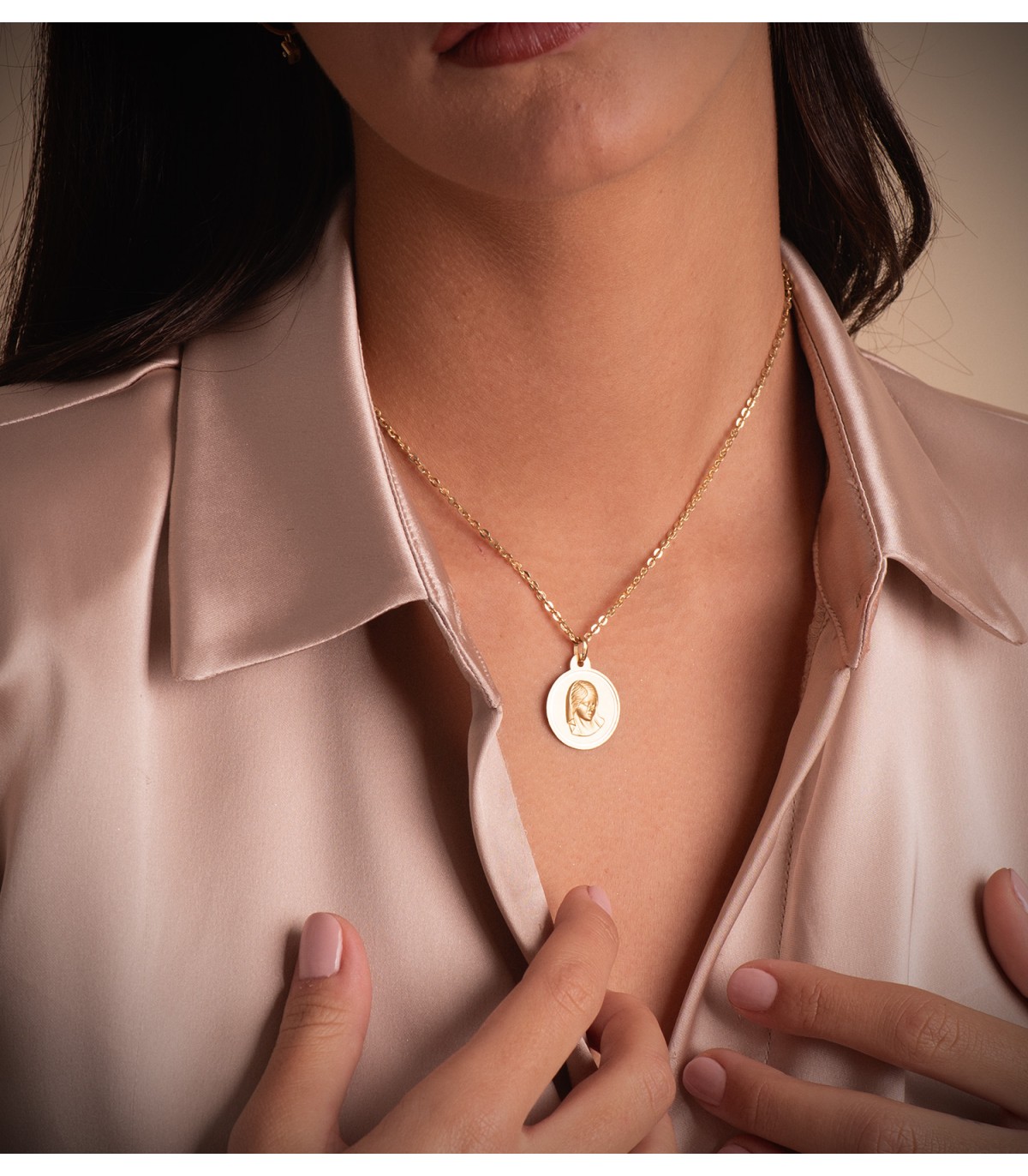 Medaglia Dolce Madonna Maria oro 18kt 20mm