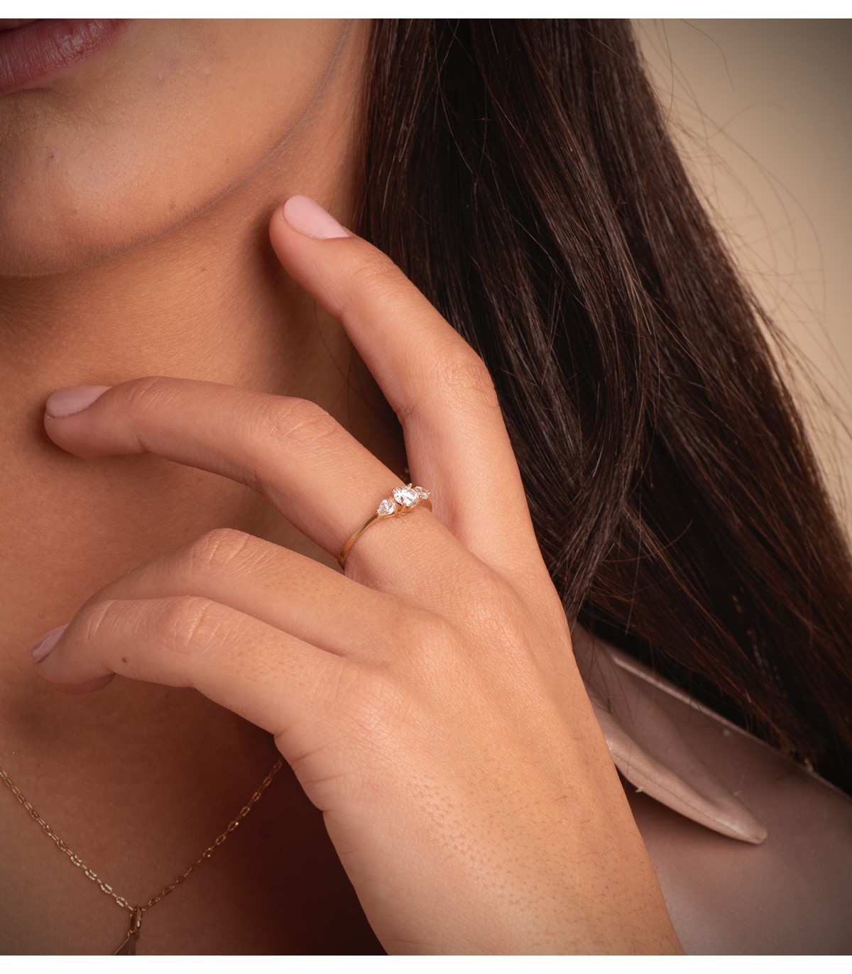 Anello con diamanti - Modello Aura in oro giallo 18 kt, ideale regalo donna: Natale, Proposta Matrimonio.