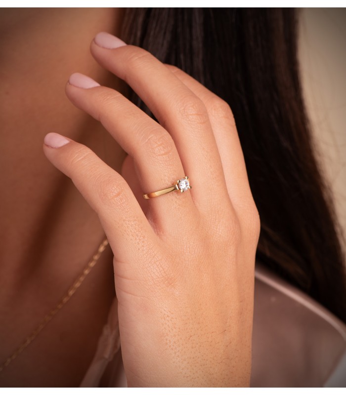 Solitario Anillo de pedida oro amarillo 18 kilates Sortija de mujer elegante casual moda