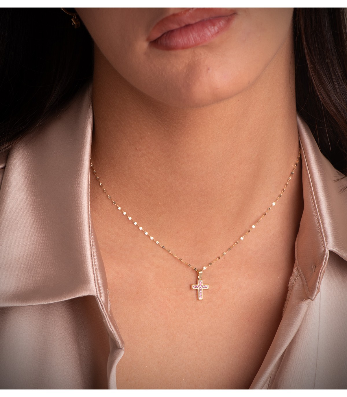 Cruz con piedras rosas Oro 18K, colgante con circonitas de colores, ideal mujer o Comunión.