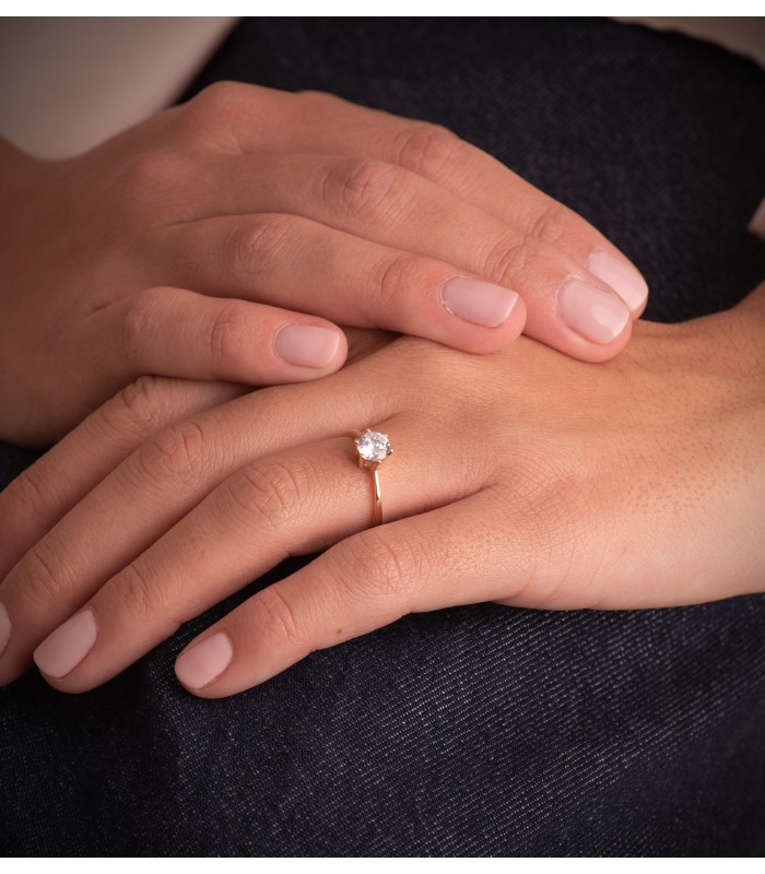 Elegante anello di fidanzamento da donna - Anello Solitario Sannia Oro giallo 18 Kt