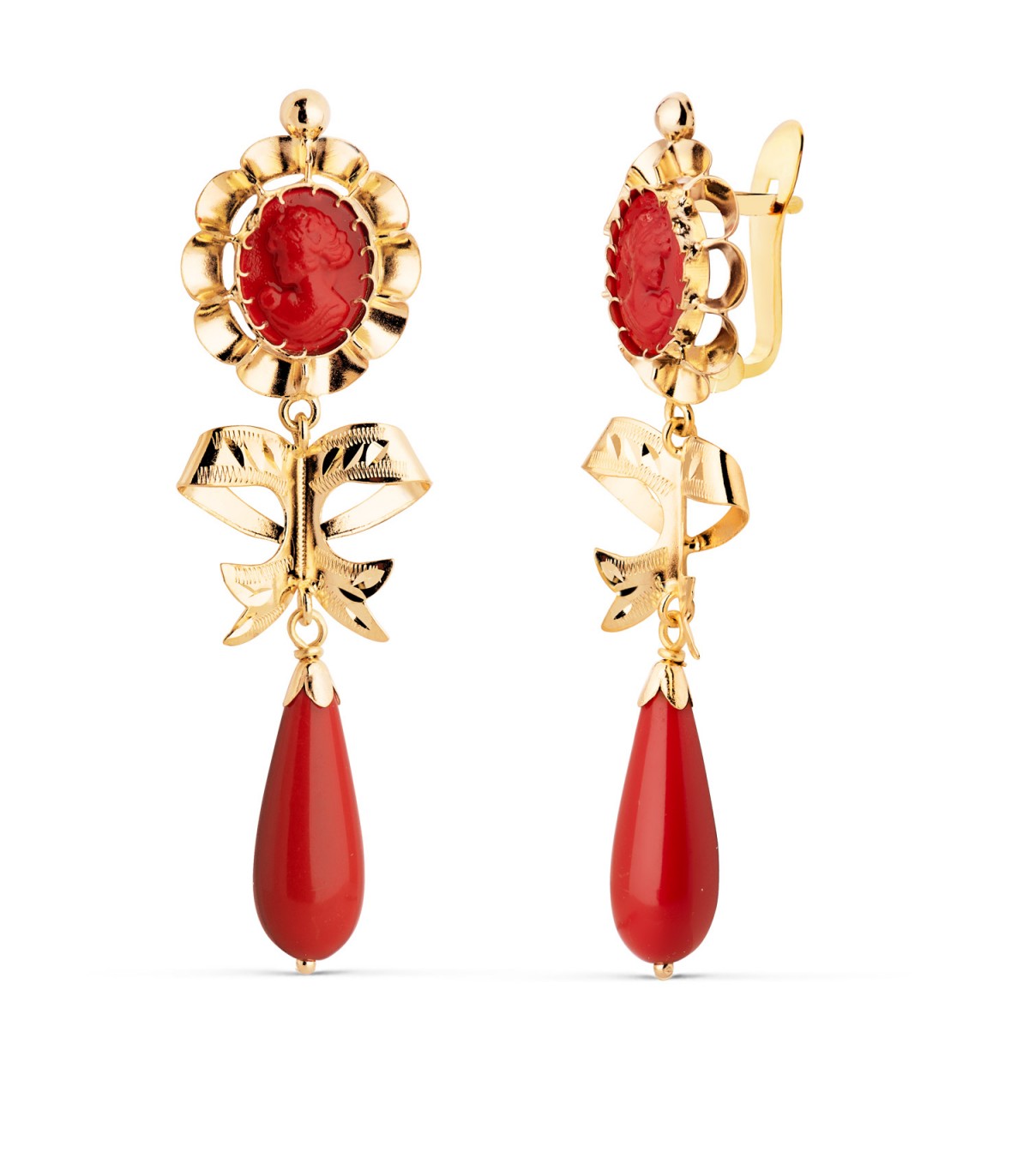 Orecchini pendenti da donna in oro 18kt, modello Sherezade con corallo goccia