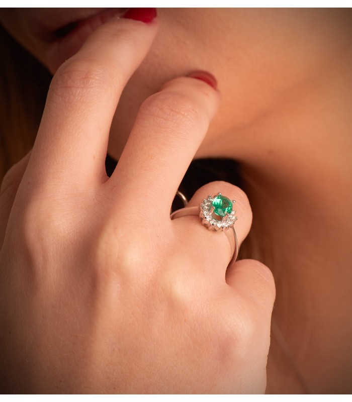 Anello Sybil Oro bianco 18kt Smeraldo e diamanti