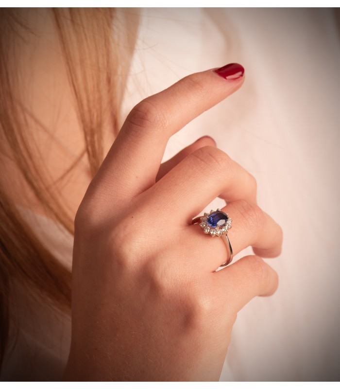Saphir Ring mit Diamanten Eowyn 750 Weißgold