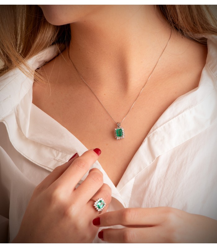 Ciondolo Carrie oro 18kt smeraldo e diamanti