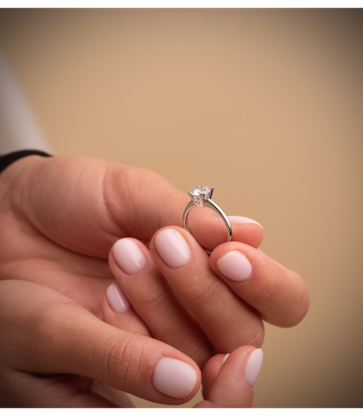 Solitaire blanc Victoria 18 Carats