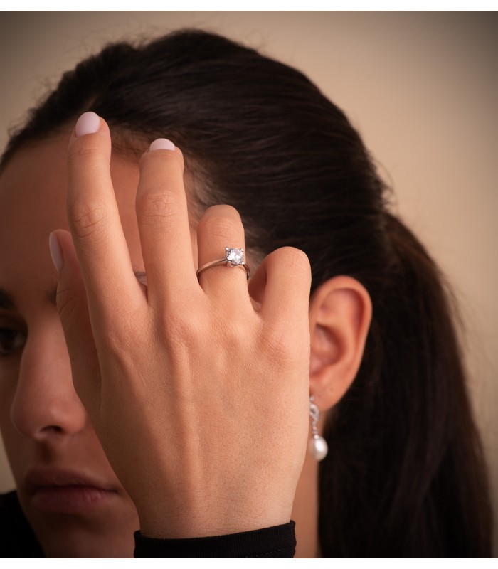 Solitaire blanc Victoria 18 Carats