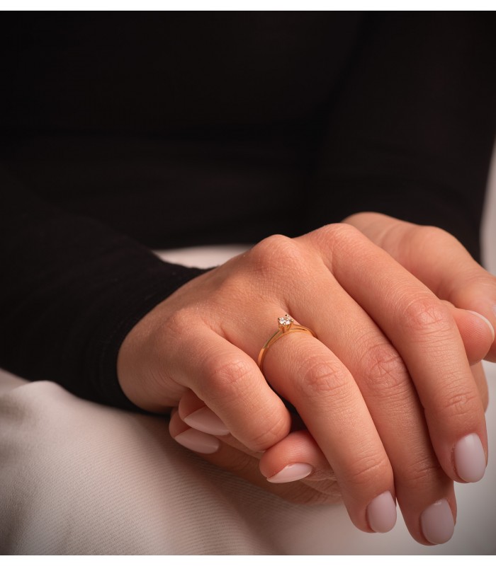 Anello di fidanzamento Davos | Anello da donna in oro giallo 18 Kt, ideale proposta di matrimonio