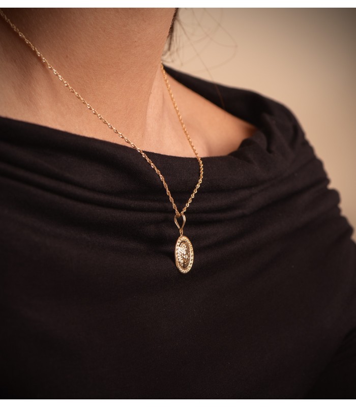 Pendentif en or 18 K Méduse 15 mm avec grecques. Pendentifs femmes, bijoux online.