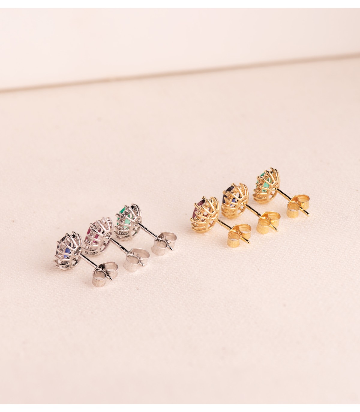 Boucles d'oreilles Jasmin 0.28 Ct. Or 18 K Émeraude 0.39 Ct.