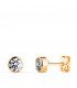 Pendientes Noly Oro amarillo 18K, chatones con circonitas 5mm, engaste bisel y cierre presión.