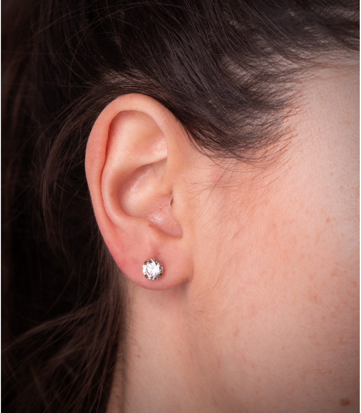 Punto luce, orecchini oro 14 carati 6 mm. Gioielli da donna. Piercing orecchino.