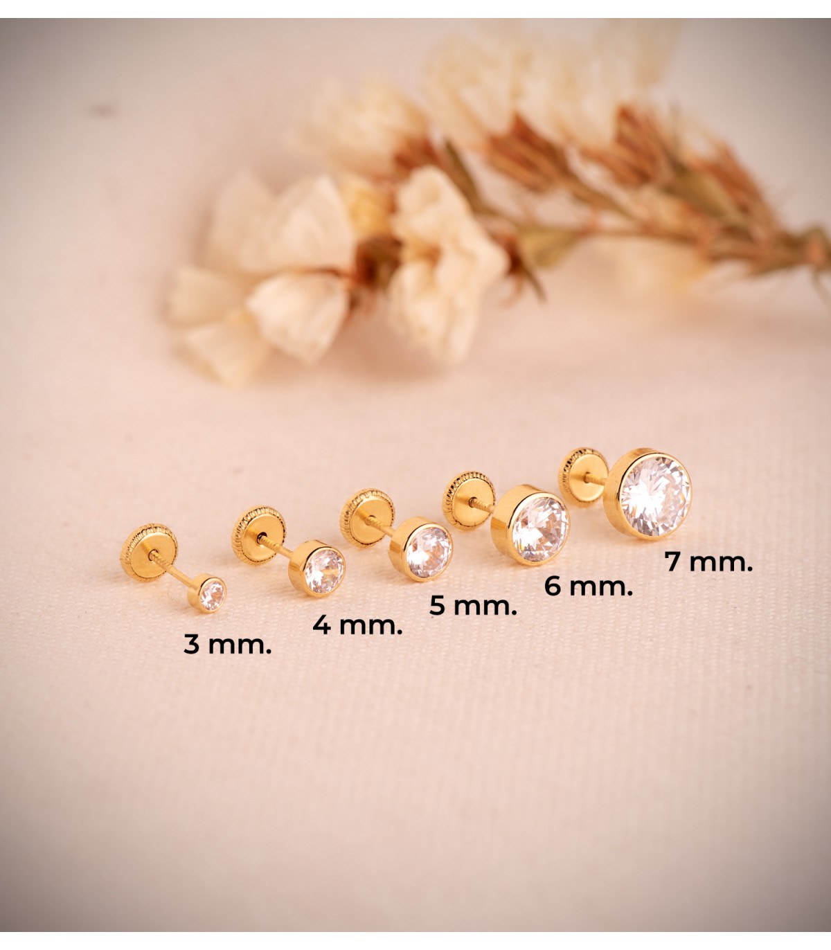 Pendientes niña Noly Oro Amarillo 18 K 5 MM, chatones, dormilonas.