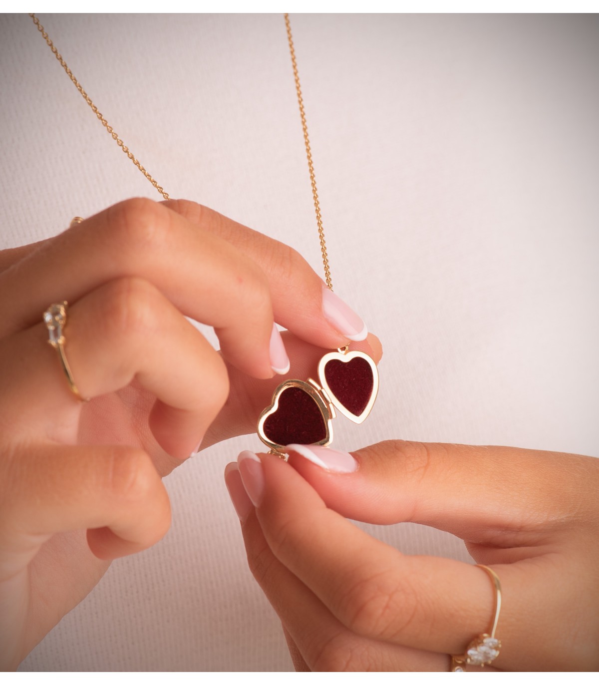 Pendentif porte-photo Cœur avec rubis | Pendentifs avec gravure, colliers personnalisés et cassolettes