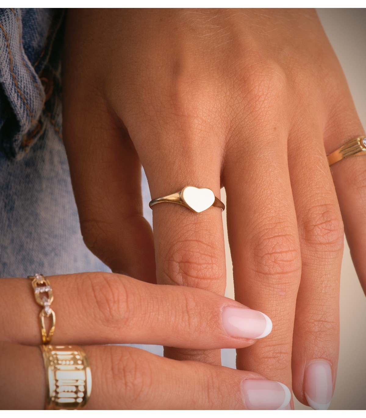 Anillo Sello Mujer Corazón Oro 18K - joyas personalizadas - anillo personalizable iniciales