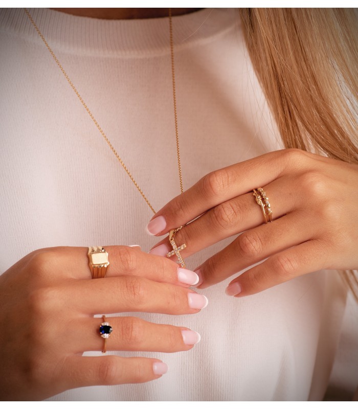 Bague en or Nœud 18 carats. Bagues femmes fines et modernes. Look chic.